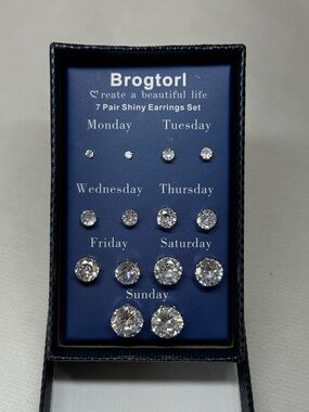 Brogtorl 7 Pairs Stud Pierced Earrings Zirconia Monday - Sunday New in Gift Box